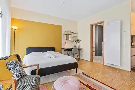 Apartament Stylish Studio In Vibrant City Luksemburg